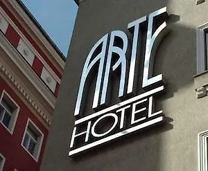 rezervați aici
