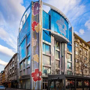 https://les-fleurs-boutique.sofiahotelsbg.com